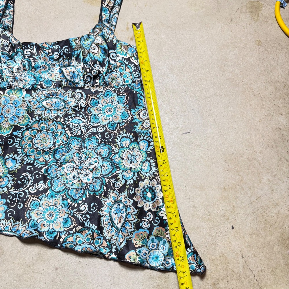 Self Esteem Womens Paisley Floral Asymmetrical Hem Tank Top - Picture 7 of 7